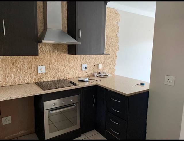 2 BEDROOM PROPERTY TO RENT IN OLYMPUS AH